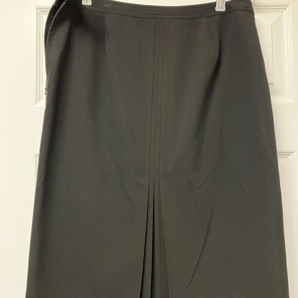 Black Knee Length quality Skirt NEW with tags Size 10 Retail: $68.00 - Picture 1 of 11